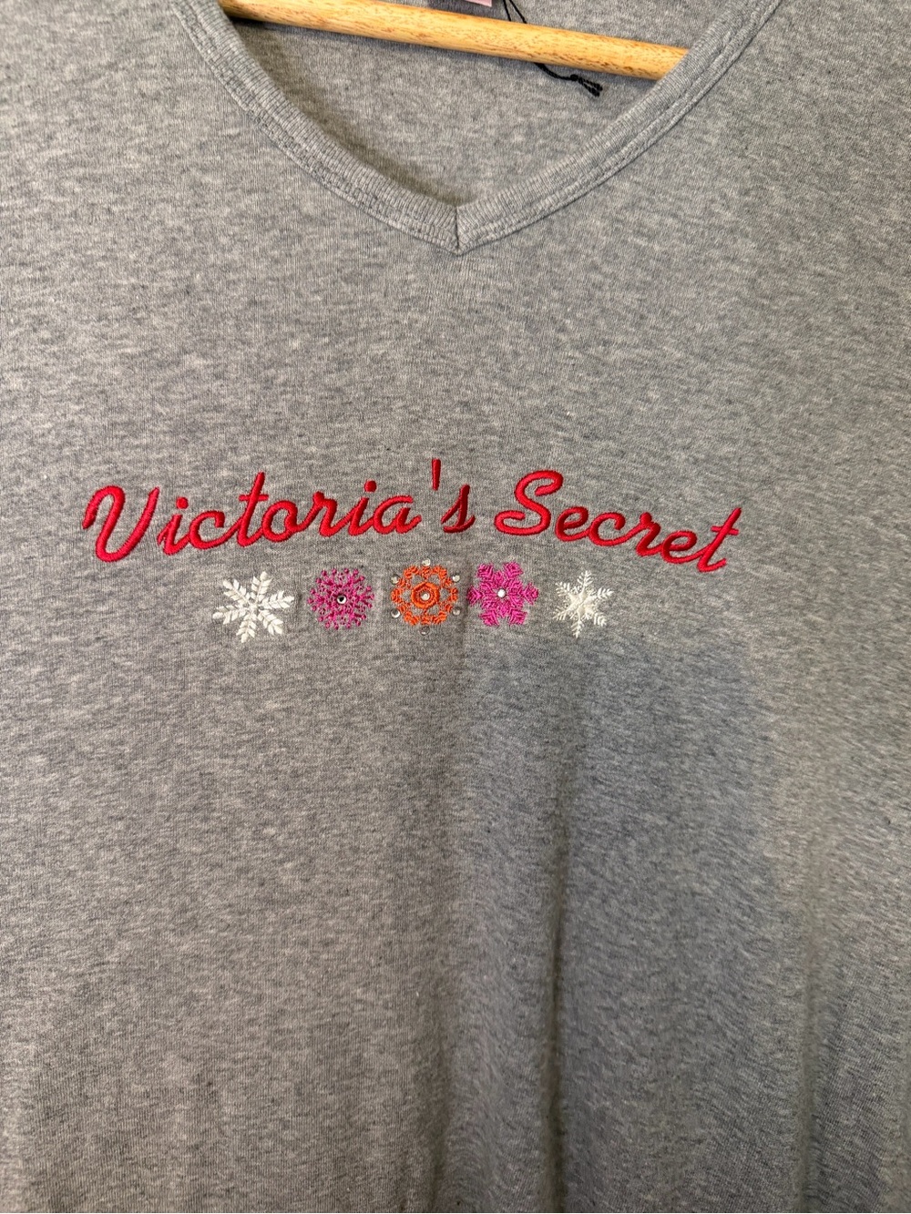 Victoria’s Secret Vintage-Style Gray Sleepshirt Nightgown Embroidered Logo M - Picture 3 of 6